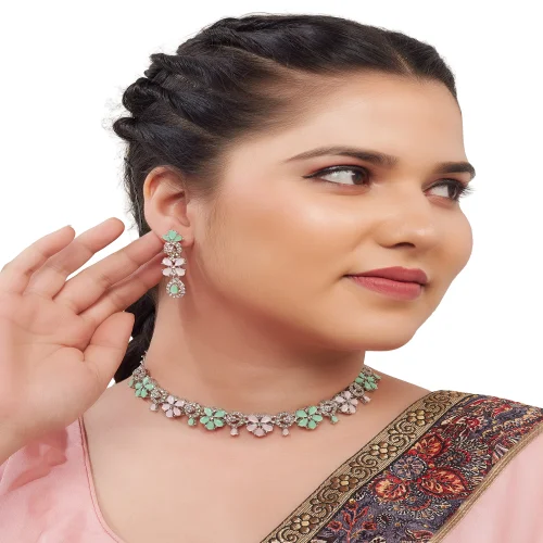 Rhodium Plated Necklace with Monalisa Kundan